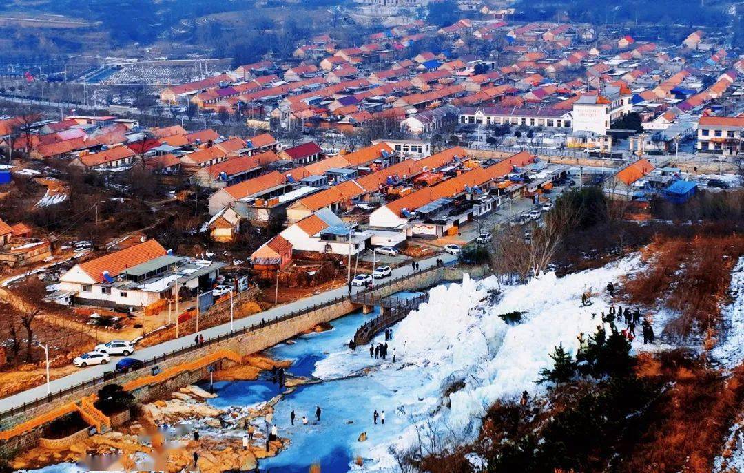 平度这个村子现冰瀑奇观!现实版的"冰雪奇缘",美出圈了!