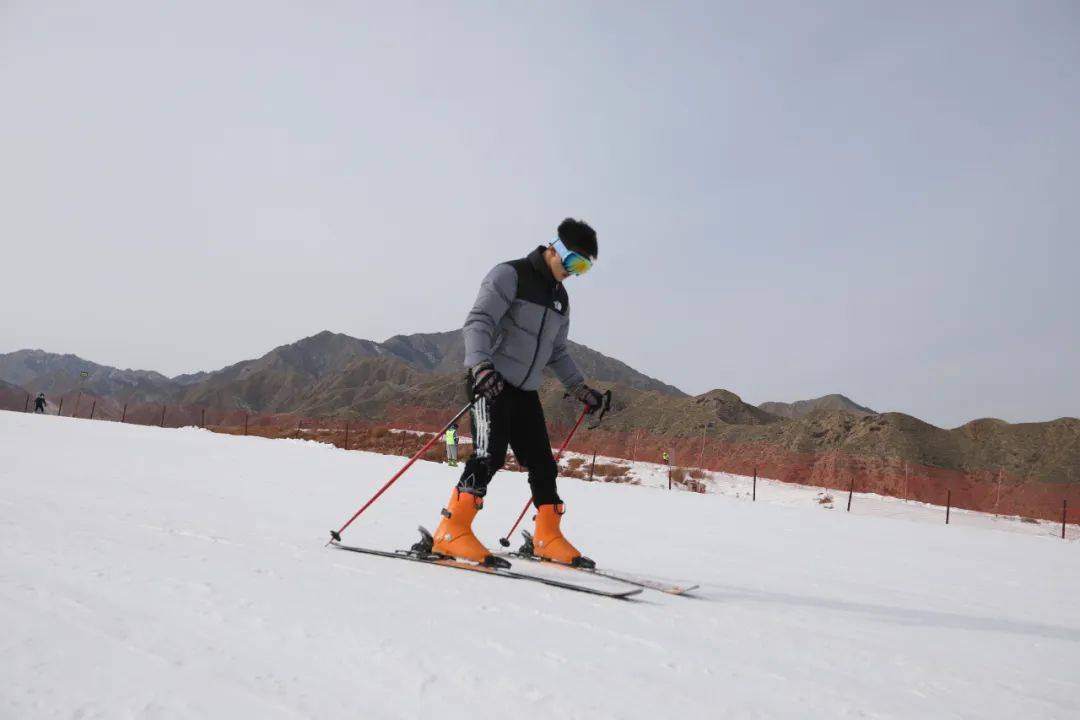 來南壩滑雪場盡情享受滑雪的魅力!_永昌縣_遊客_景區