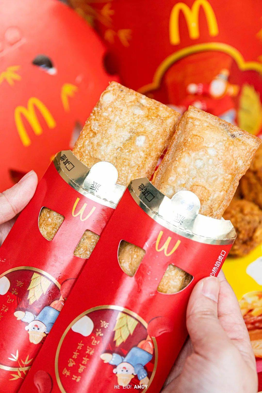 麦当劳上新啦！「兔年限定」年味溢出屏幕！春节在家一“桶”就搞定！风味马卡龙安格斯 