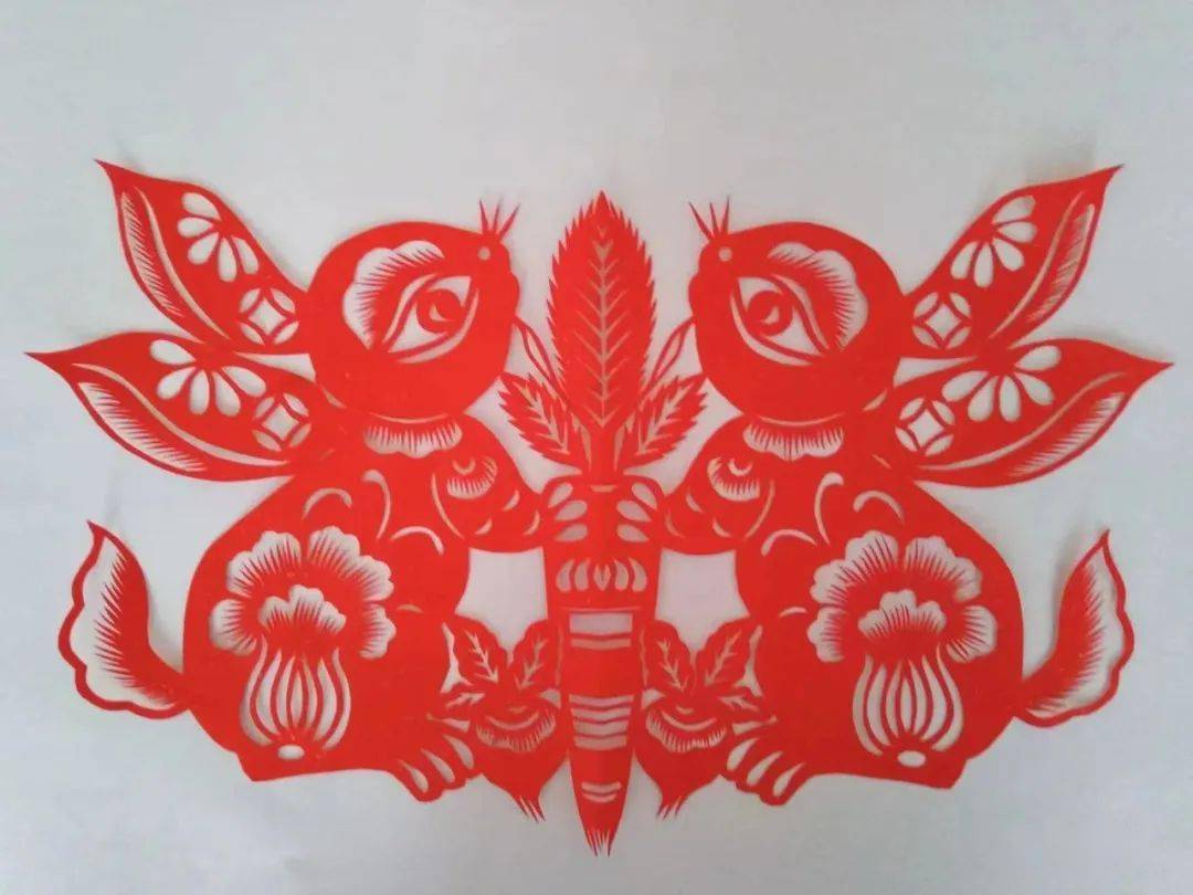 刘建萍《兔岁旺财》郭秀清《鱼跃锦绣程 兔携好运来》张素平《玉兔