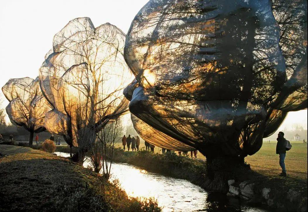 大地艺术家christo:世界就是一座美术馆!_克里斯托_包裹_夫妇