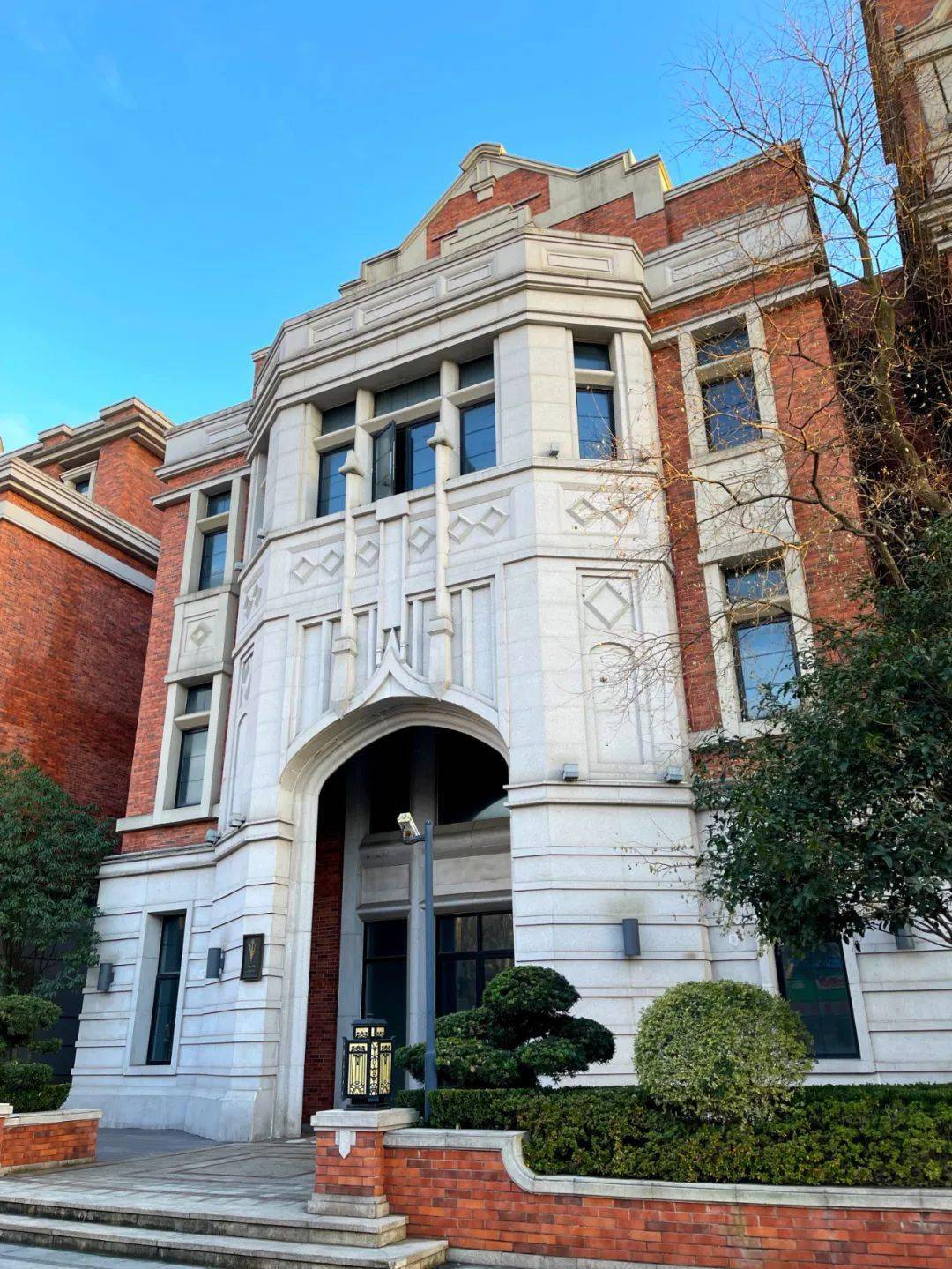 上海北外滩旁【公园央墅】约3000-5000㎡海派别墅带20个车位丨集办公