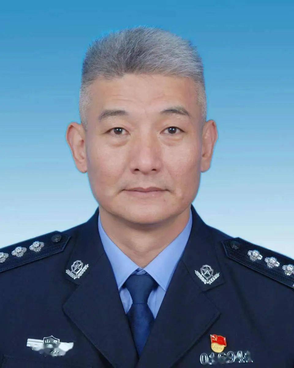 大队杭州路中队中队长青岛市公安局交通警察支队市北刘清泉三,敬业