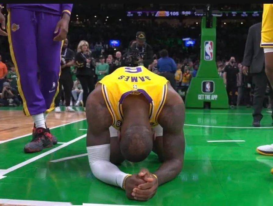 不论你是谁的球迷或是谁的黑粉,黑哨就是黑哨_比赛_詹姆斯_裁判