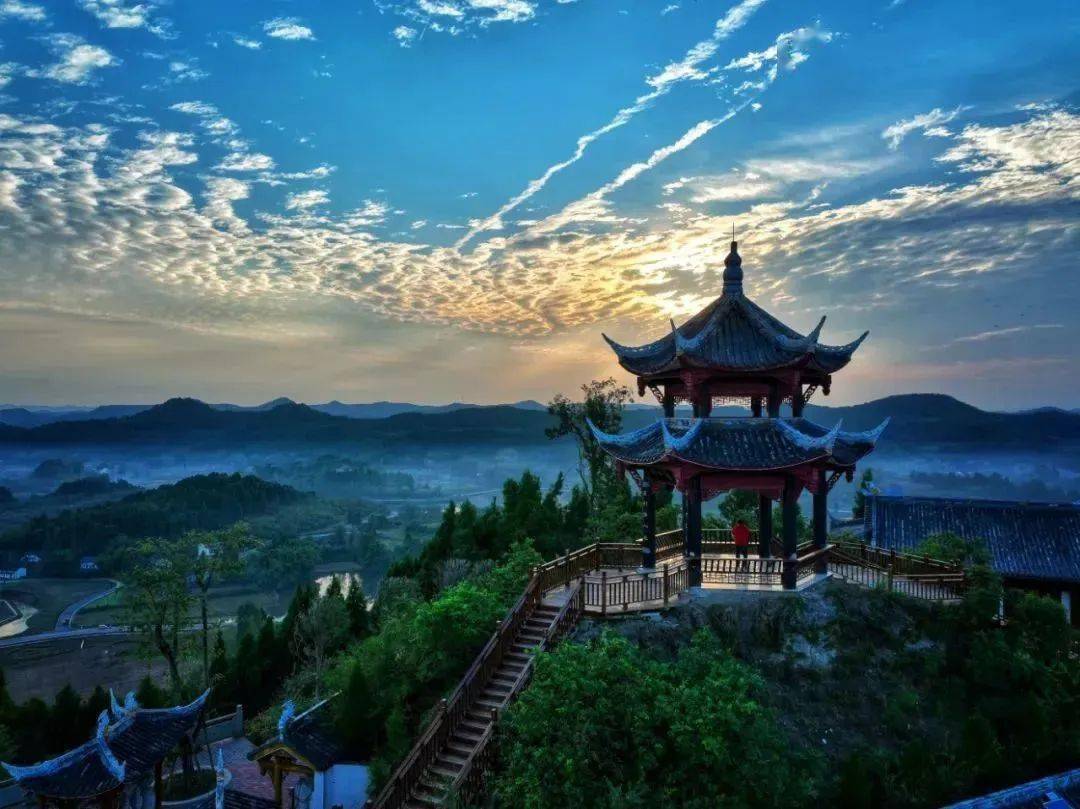 养心遂宁丨新年登高,步步高→_旅游_高峰山_金华山