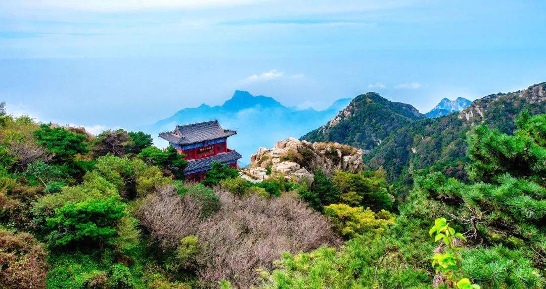 桃花峪是最浪漫的登山線路.