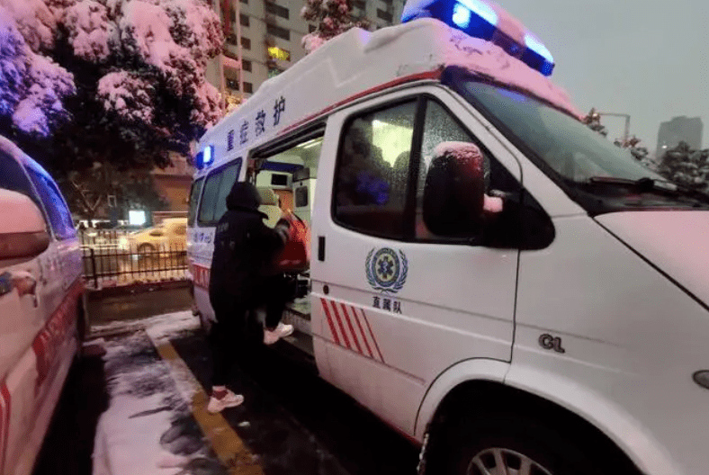 关注 | 这是个“隐形杀手”!春节前后多人中毒_一氧化碳_症状_炭火