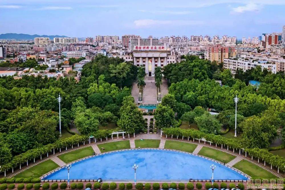 曾经的钟楼公园是什么模样,你还记得吗?_网友_礼堂_顺德