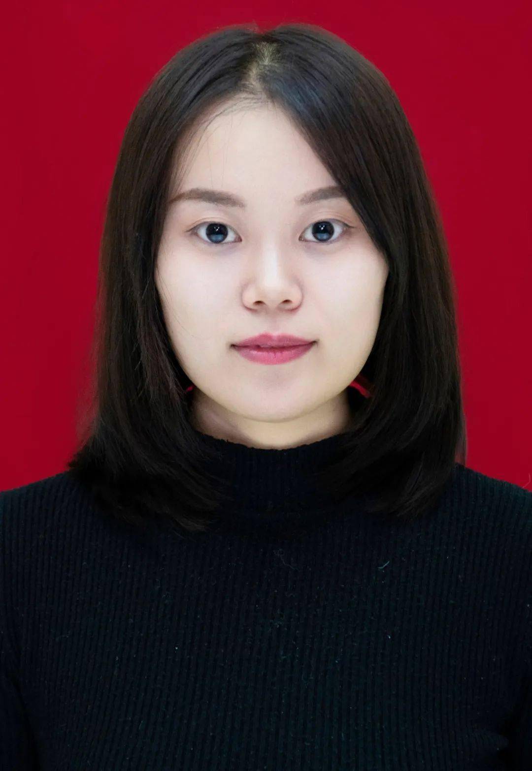 贺嘉欣,女,汉族,1995年10月生,中共党员,2021年毕业于山西农业大学