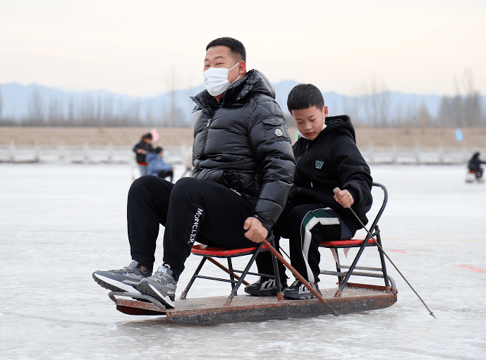 後冬奧 | 涿鹿縣舉辦第三屆冰雪嘉年華暨第五屆冰雪運動會真冰體驗