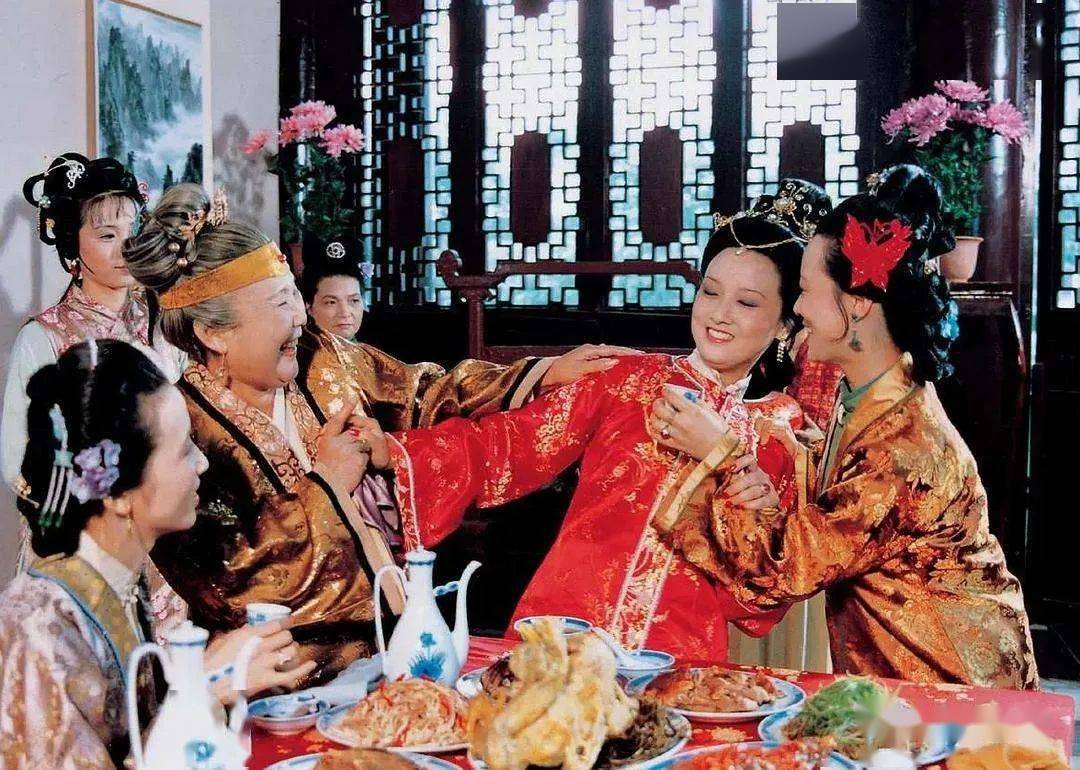 红楼梦中,贾府如何过元宵节?_大观园_荣国府_姊妹