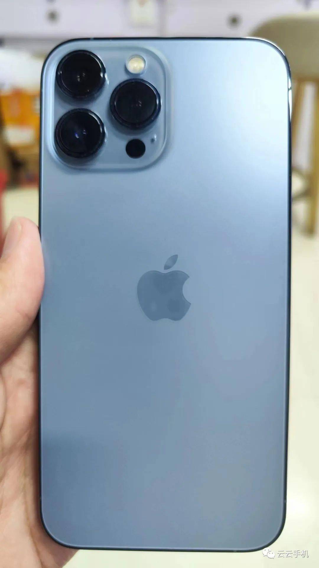 002号,苹果13promax 256g国行,双卡全网通远峰蓝.外观9.