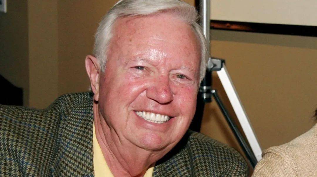 作品包括dear evan hansen,newsies和the lion kingsteve fickinger