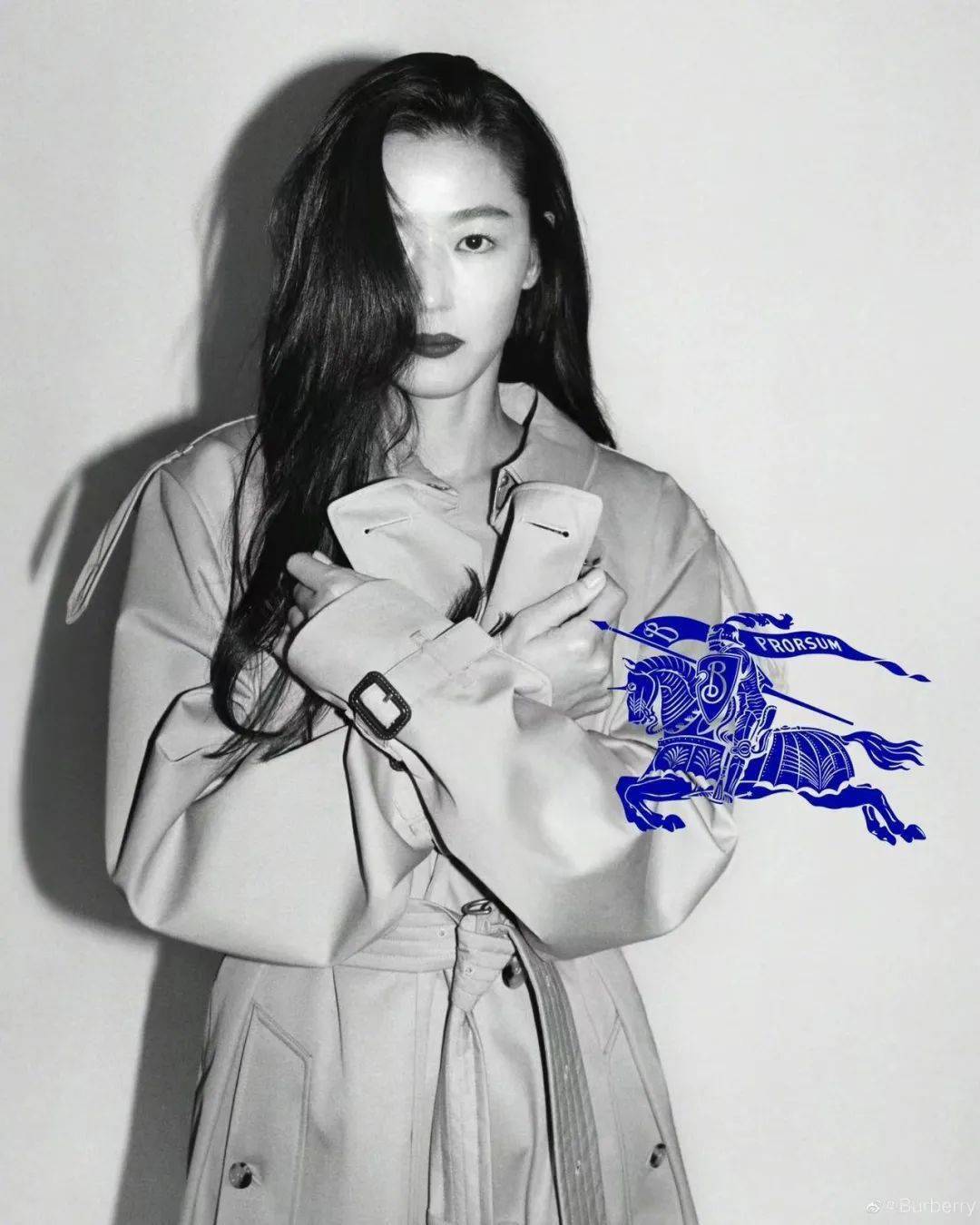 BURBERRY蓝骑士，能扛起时尚界文艺复兴吗？_搜狐网
