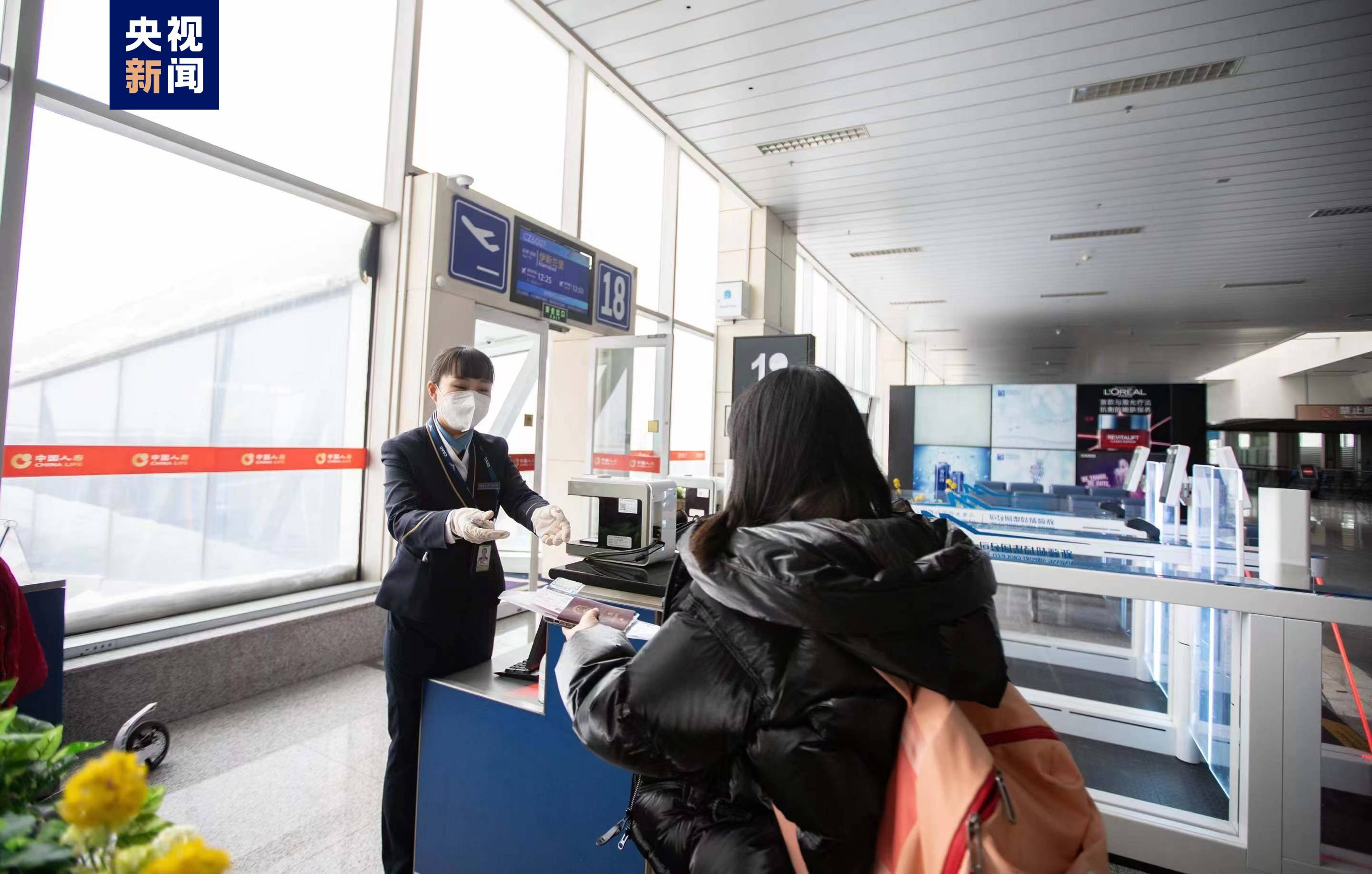 新疆至巴基斯坦定期航线时隔3年复航 首航160余人次_乌鲁木齐_中国_南方航空