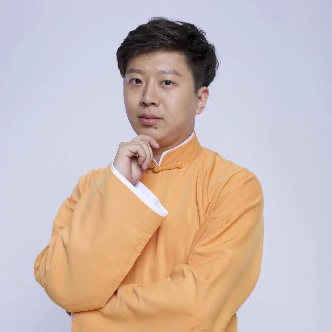 『董建春』中国广播艺术团说唱团青年相声演员.