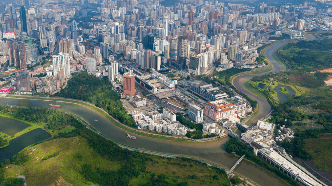 深圳两会 | 改造升级口岸,完善普惠托育服务……来自罗湖的政协委员