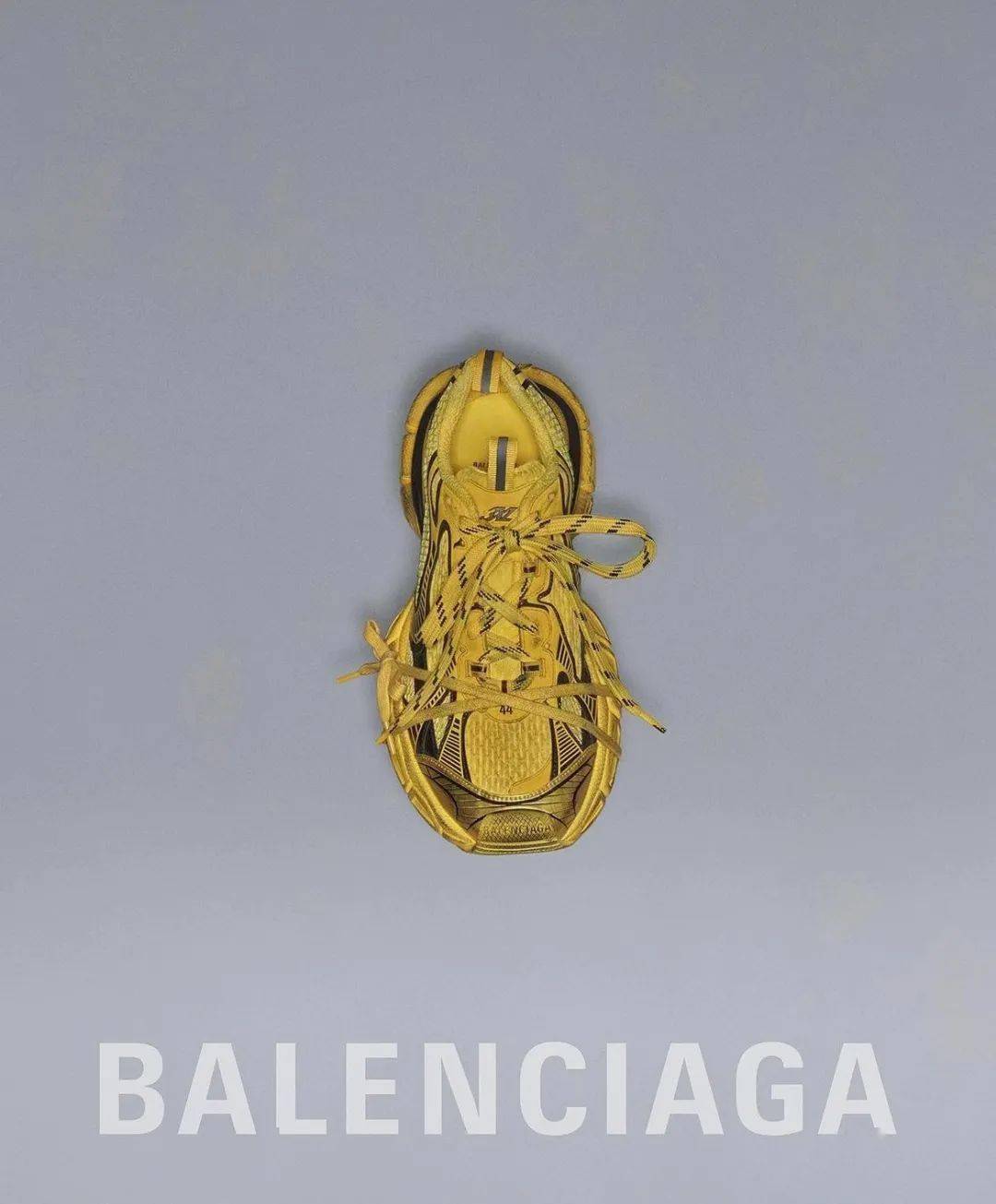 李小龙配色登场，Balenciaga 3XL新配色发布！_手机搜狐网