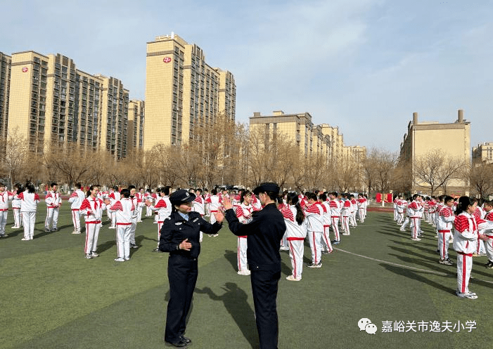 嘉峪关逸夫小学图片