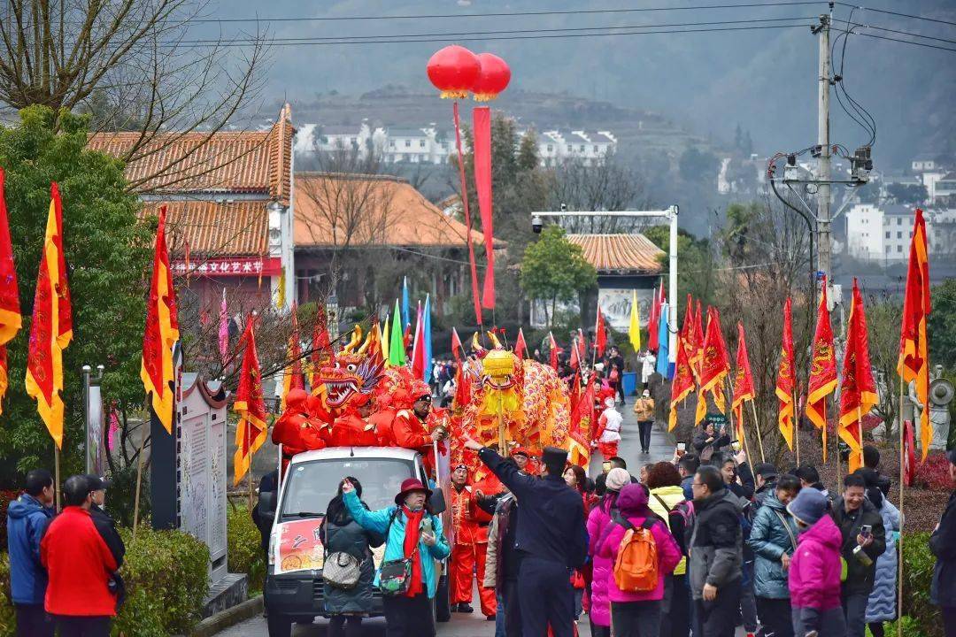 "二月二·龙抬头"平利数千人祭龙观演体验农耕民俗文化_活动_龙头村