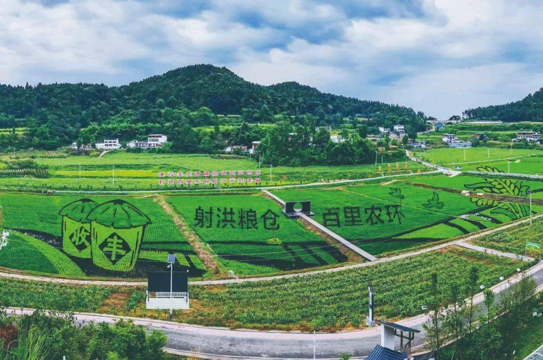 风和日丽侏罗纪,龙凤峡……射洪还有许多优质的旅游文化资源近年来