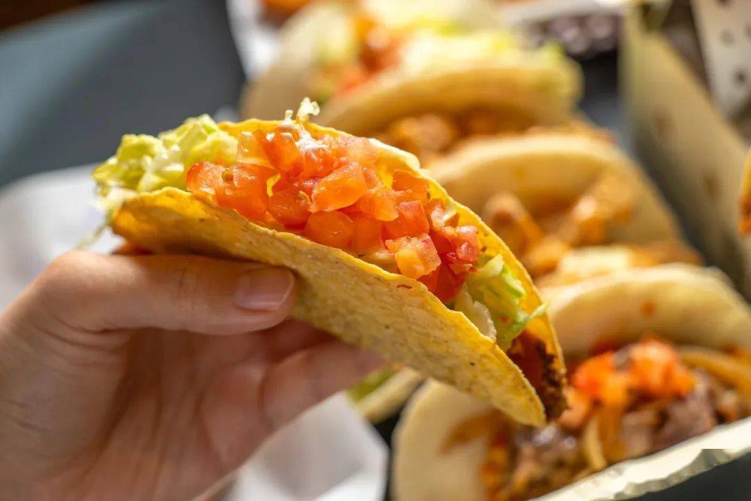 风靡全球的塔可钟taco bell玩大了!