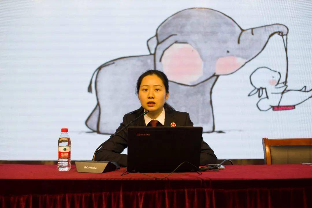 到了金华市人民检察院罗欣同志一行,在报告厅开启了新学期的"信义讲坛