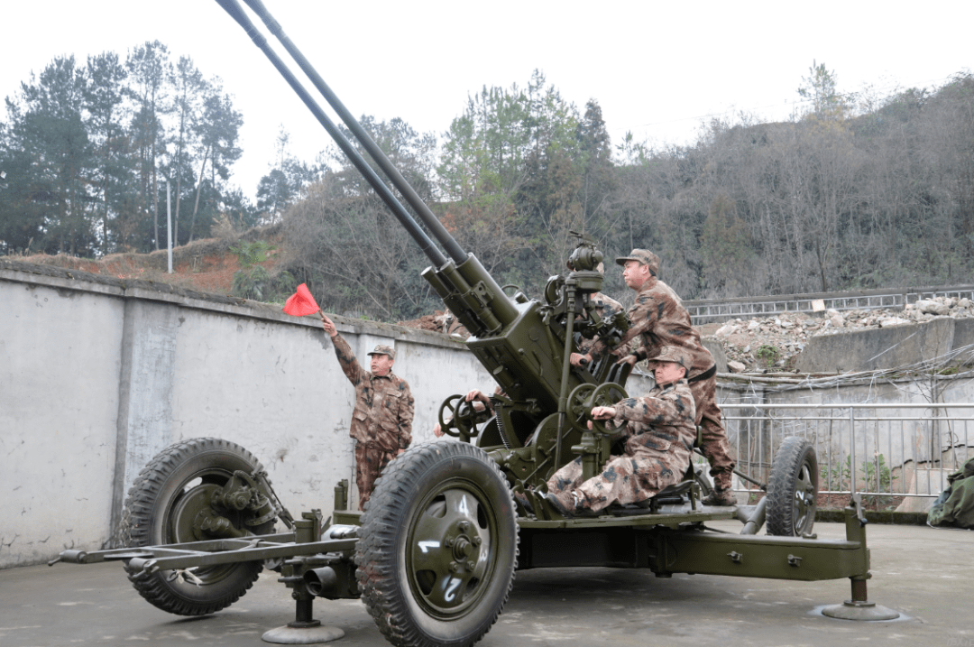 【节水抗旱】县气象局:人工增雨助春耕 全力以赴保民生_作业_高炮