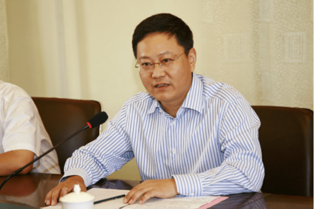 67数额特别巨大×3!_李国华_信息_职务