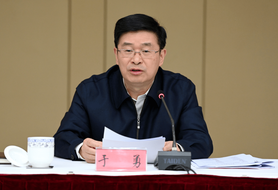 部署2023年营商环境建设工作;副区长,静安公安分局局长姜坚出