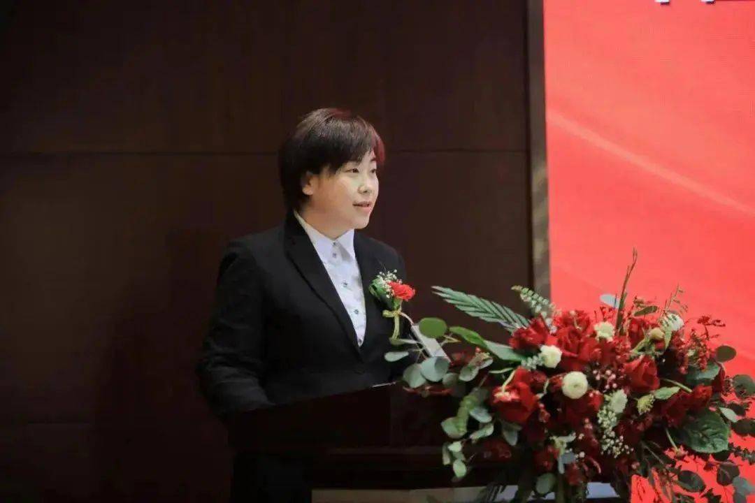 鹤岗市向阳区委书记范吉涛致欢迎词.