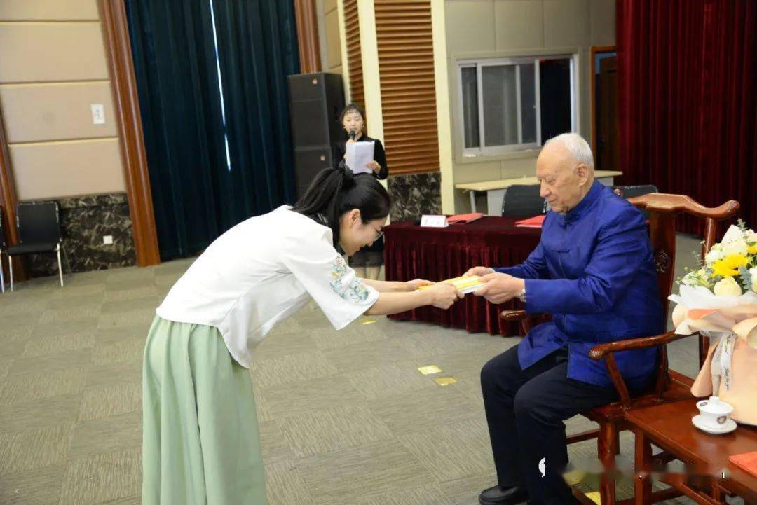 全国名中医贾六金教授入驻山西省儿童医院 签约成立工作室_发展_传承