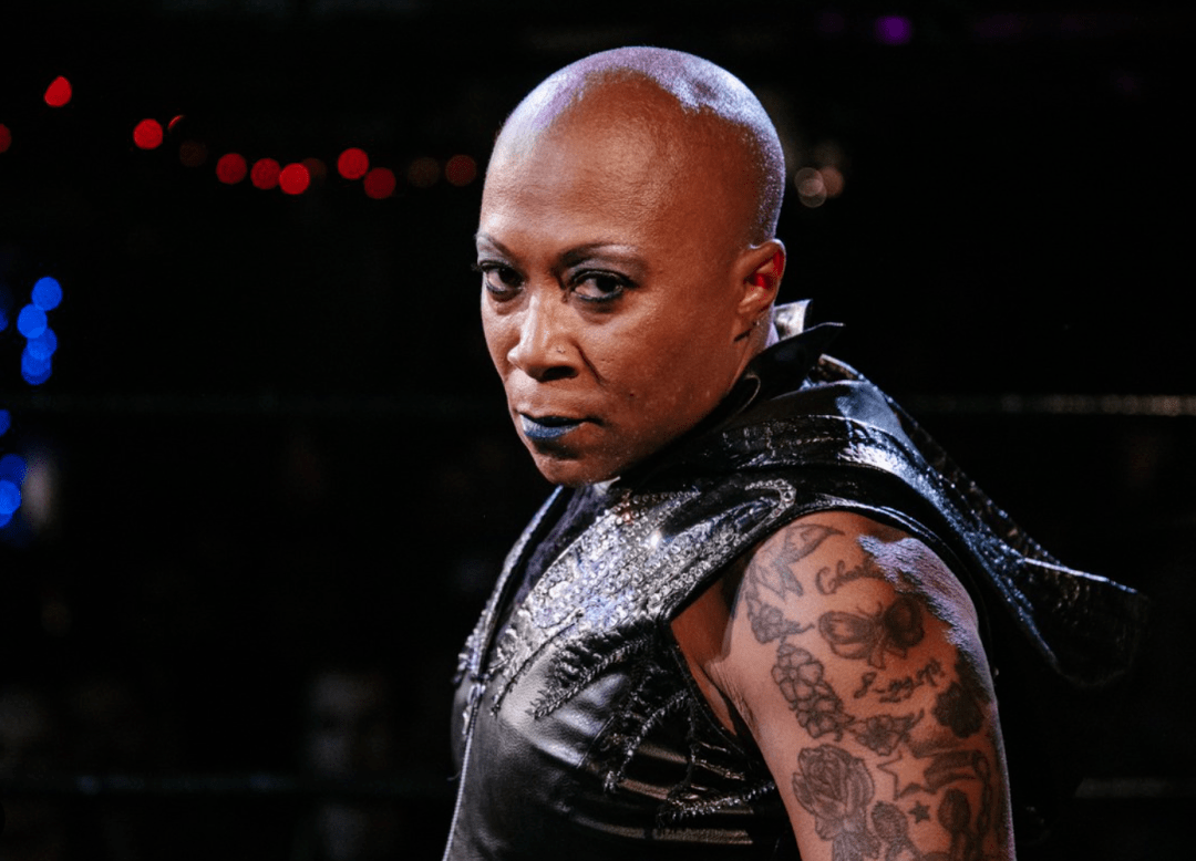 前wwe老将希望保罗海曼将他引进名人堂,奈亚贾克斯高中照片曝光,娇小