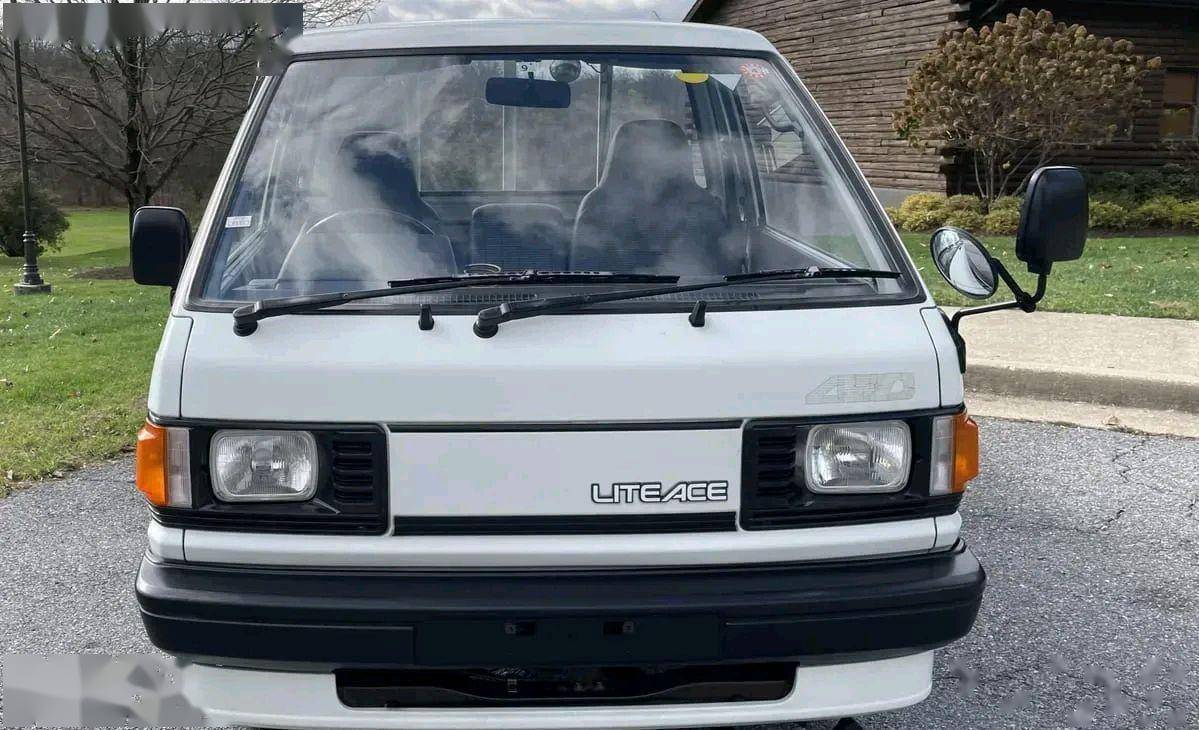 实拍丰田"小卡"lite ace,1.