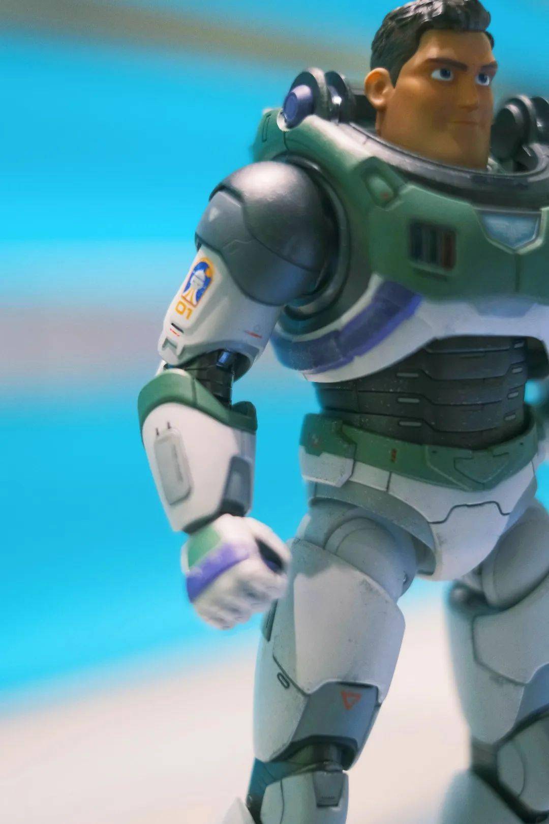 「太空战士 ,一飞冲天!|孖五业胶佬频道开箱分享」_巴斯_电影_共鸣