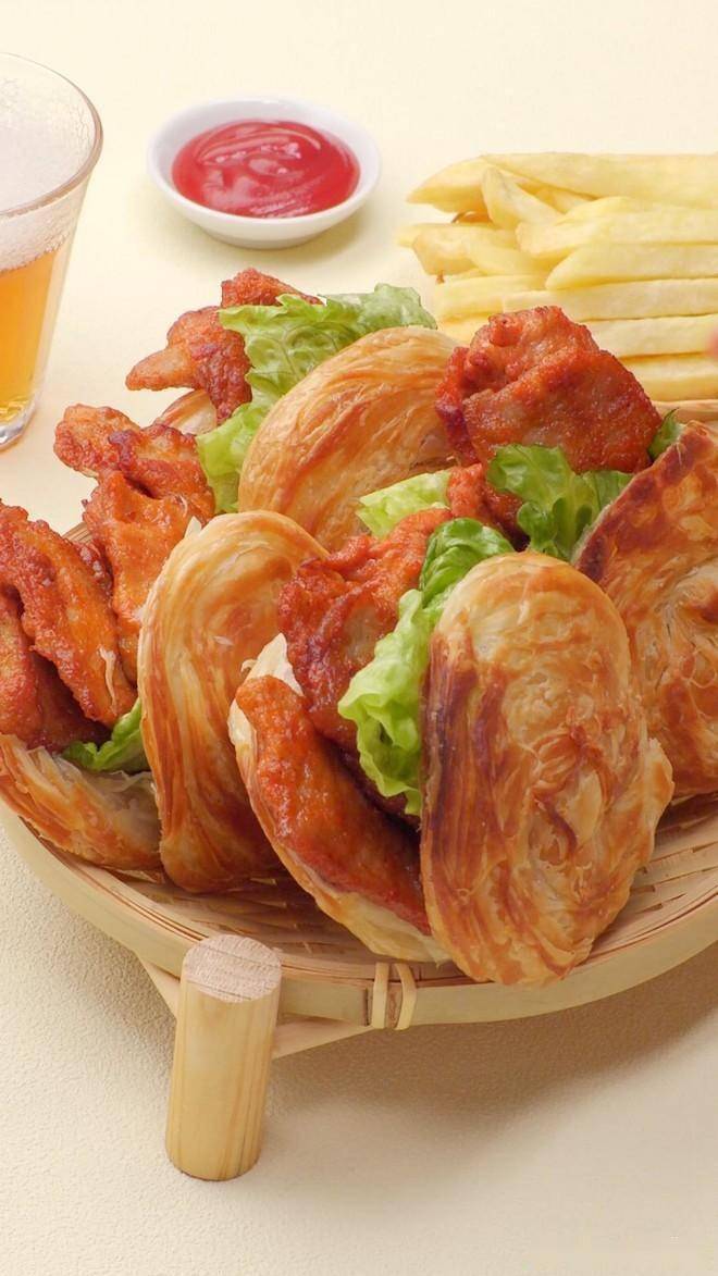 手抓饼里脊夹饼_洋葱_鸡蛋清_生姜