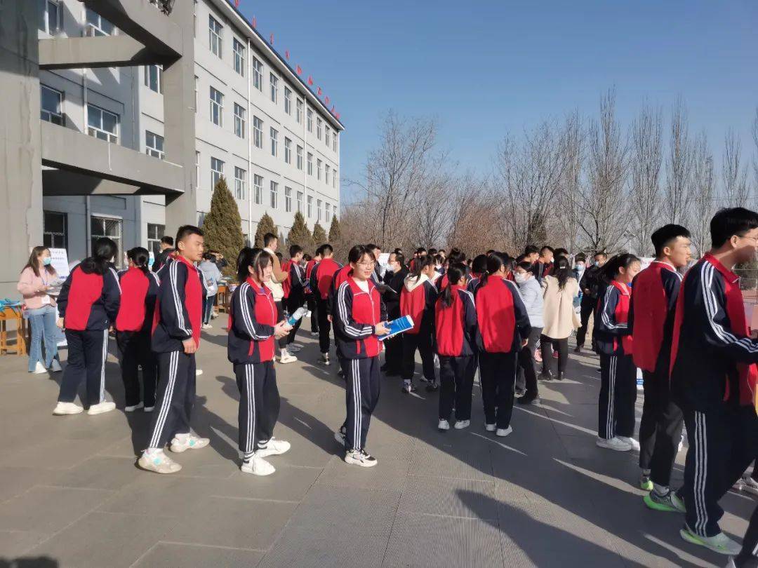 云冈区常青中学中阳县职业中学云冈区口泉中学柳林联盛中学吕梁二中