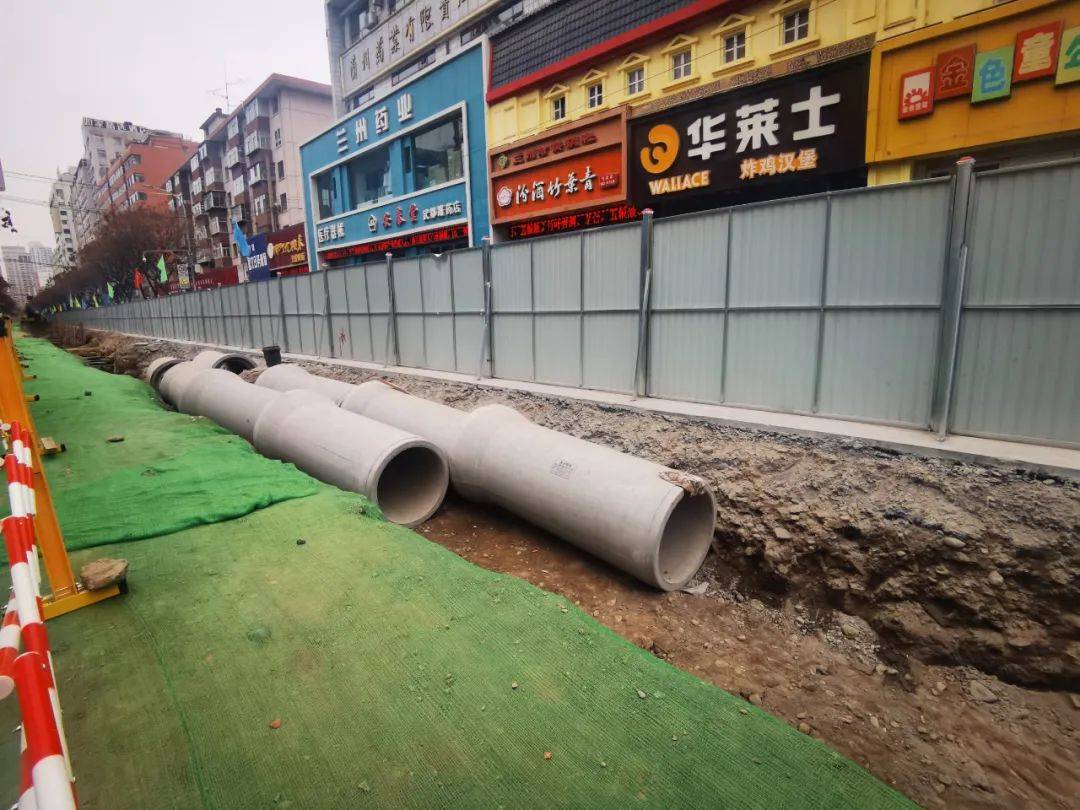3月7日,记者走进市内部分施工路段现场,了解工程进展情况.
