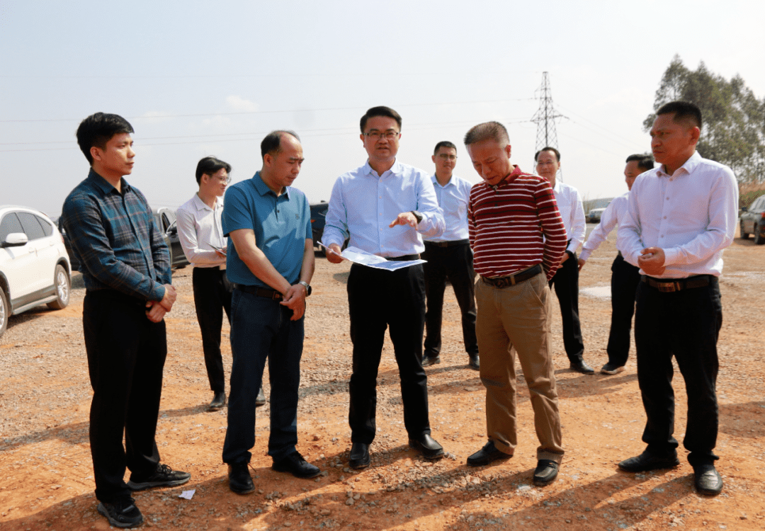 3月9日,江州区委书记,中泰产业园(市城市工业区)党工委书记梁金昌率队