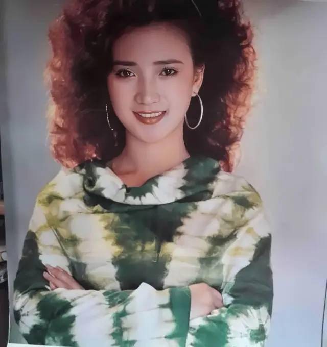 90年代的挂历女神图片