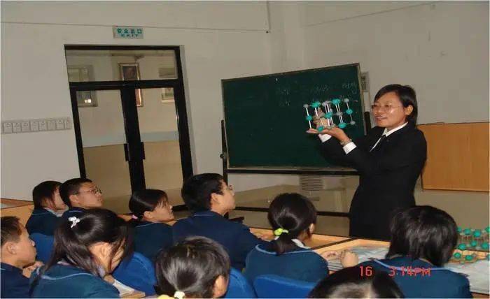 67央媒点赞章丘好老师!