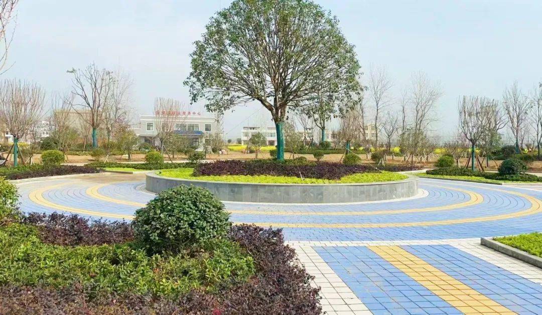 天门废弃工矿地"变身"小游园!美!_建设_刘浩远_彭市镇