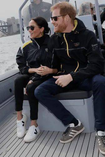 veja | 王一博和凯特王妃都在穿的小白鞋,23年春夏新款抢先穿_veja