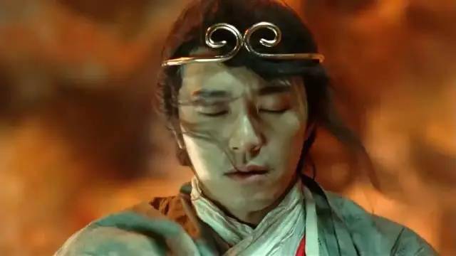 豆瓣2.4分 他终于堕落成了「烂片之王」
