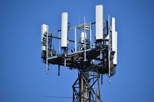 爱立信高通联合运营商利用平衡帧结构配置结合上行四载波 实现最大1.6Gbps 5G上行速率 