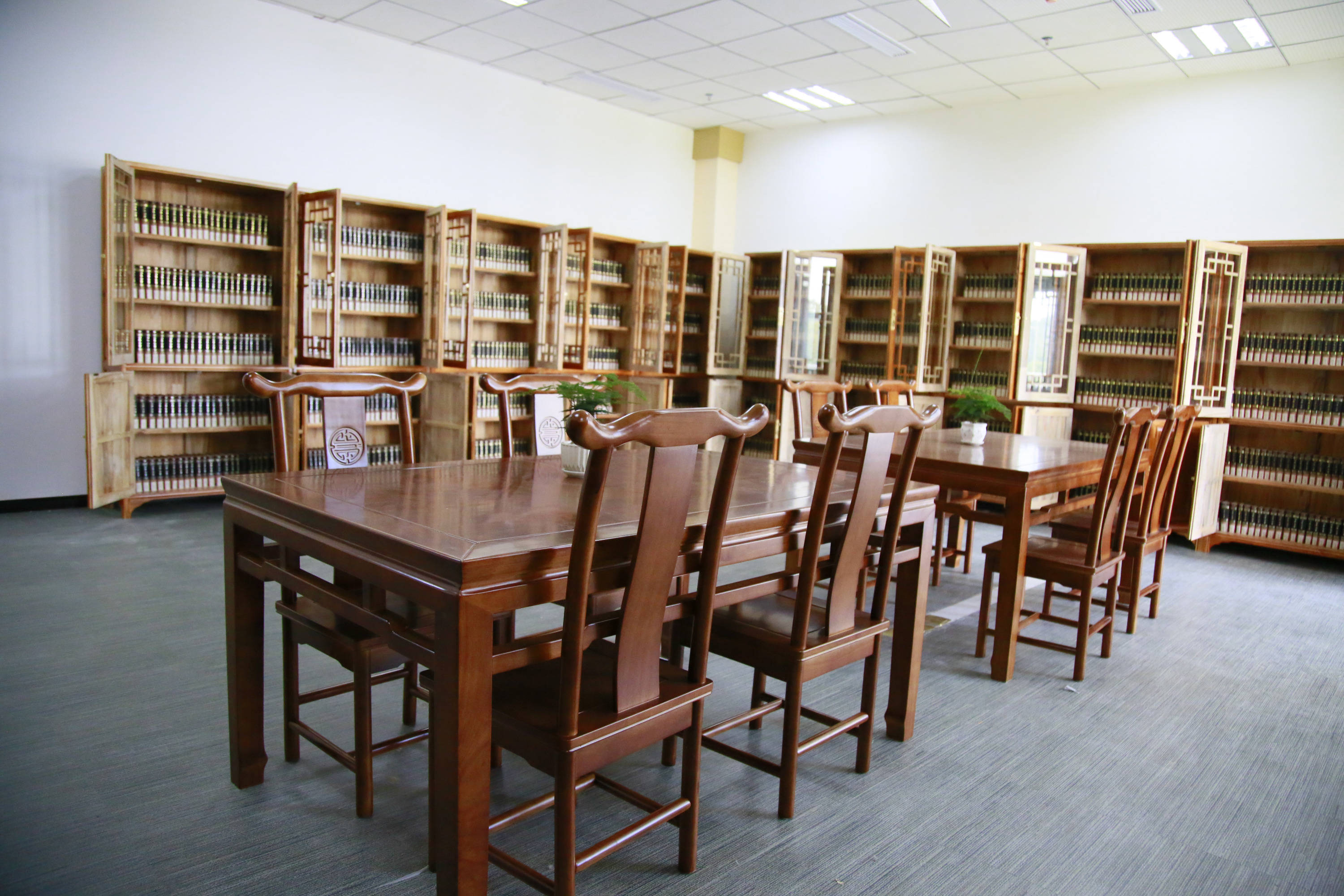 寻贵州最美图书馆 | 入围98:黔南民族幼儿师范高等专科学校图书馆