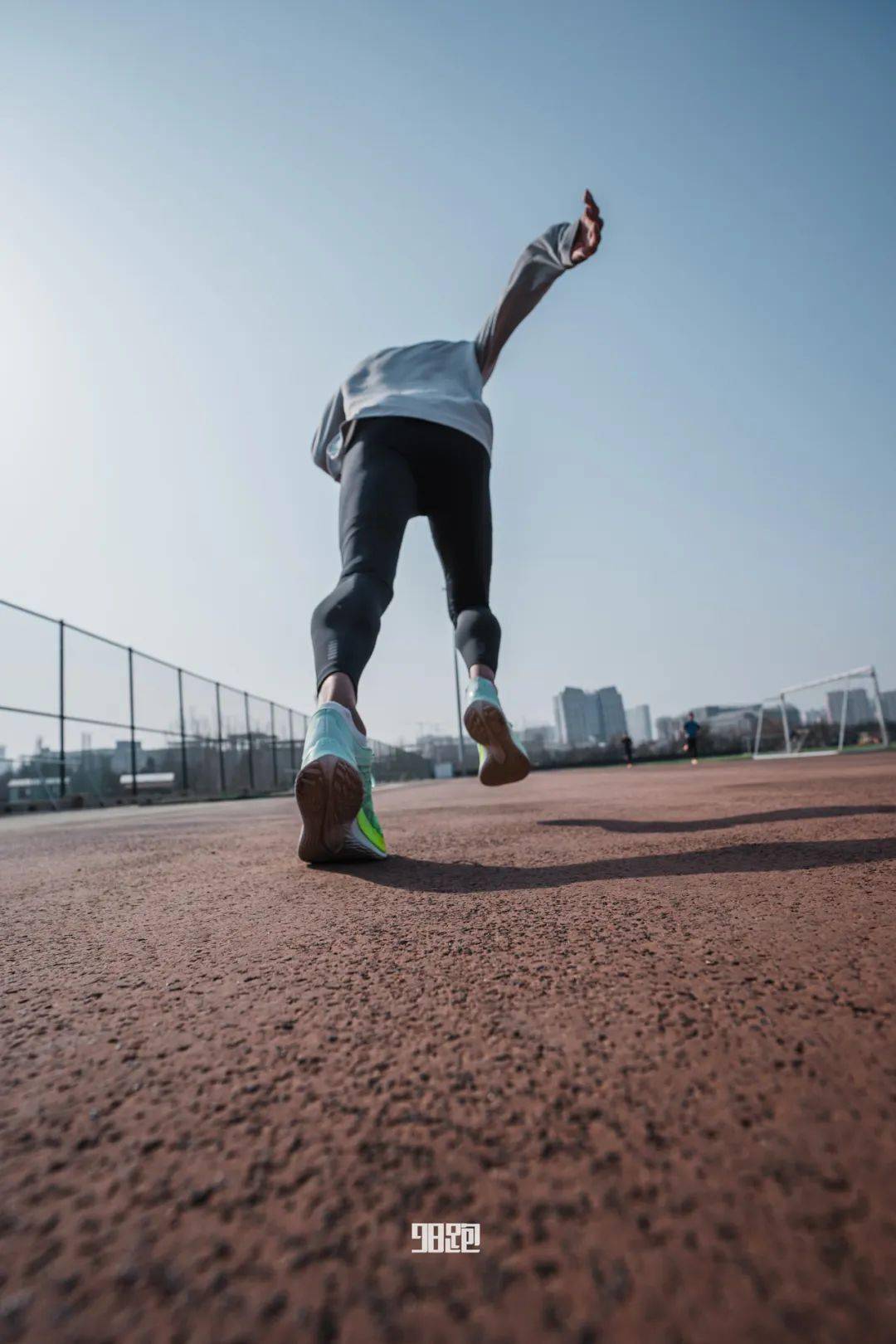 王东辉|后起之秀 奔涌向前_比赛_成绩_跑鞋