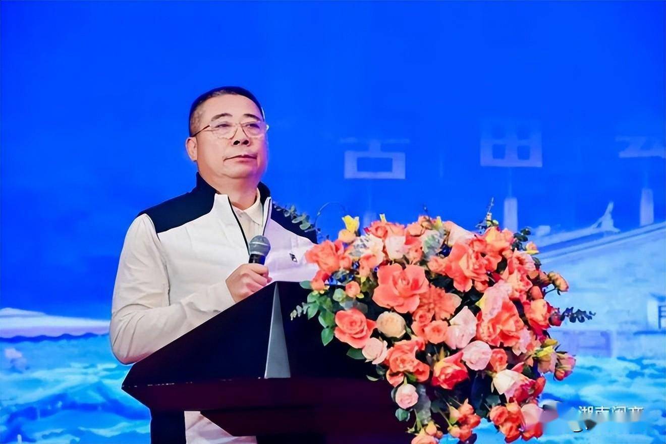 常德市福建商会会长张国友被湖南省福建总商会授予"突出奉献奖"_发展