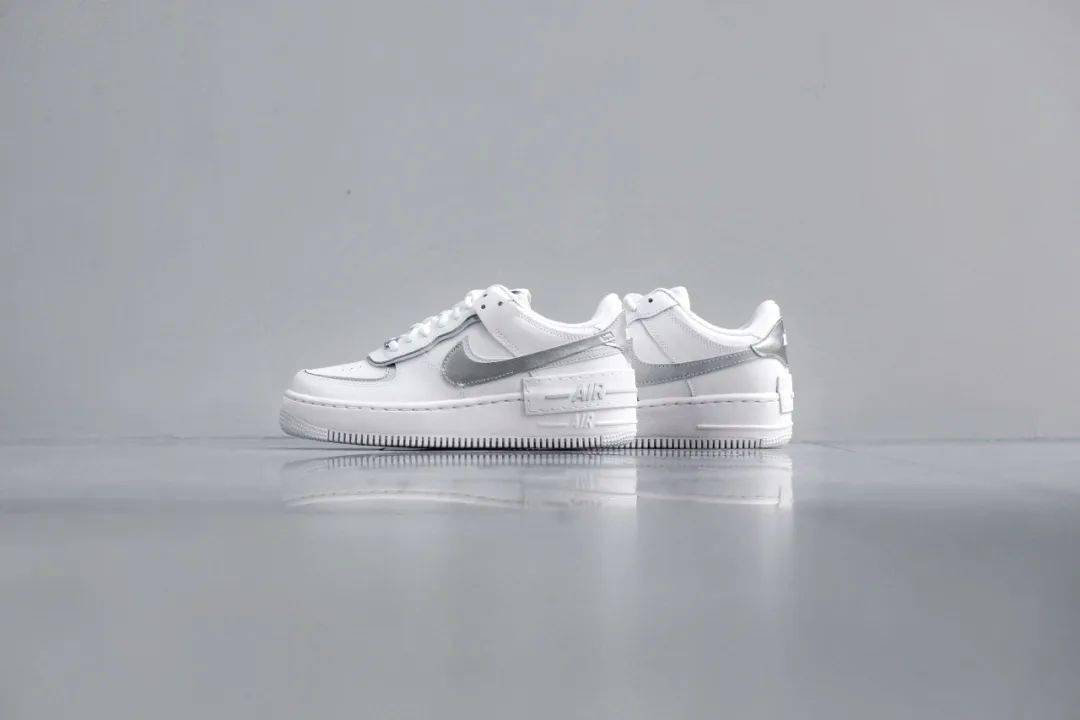 WMNS NIKE AIR FORCE 1 SHADOW “METALLIC SILVER”｜SOAR 限量发售_手机