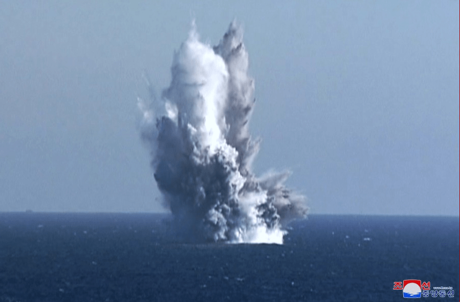 “朝鲜”朝鲜首度公开核无人潜水攻击艇，称可攻击敌方港口“掀起海啸”